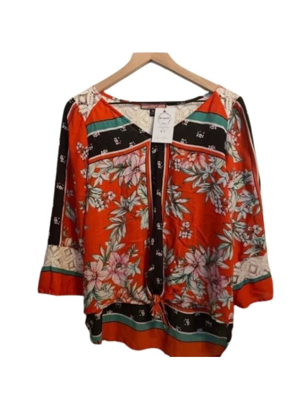 Olive Hill Women’s Red Printed Blouse‎ Top. Size Medium.